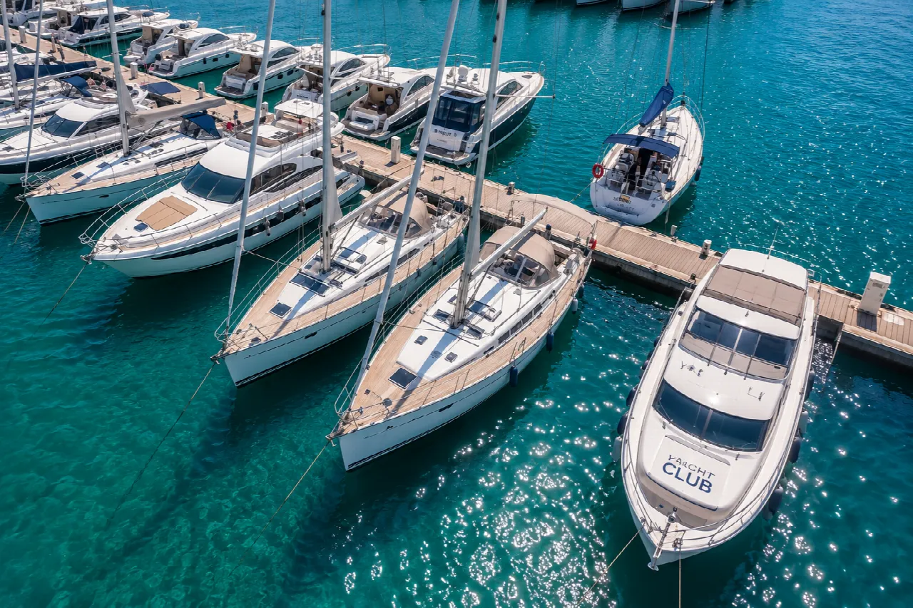 Clubes de Yates y Academias de Vela